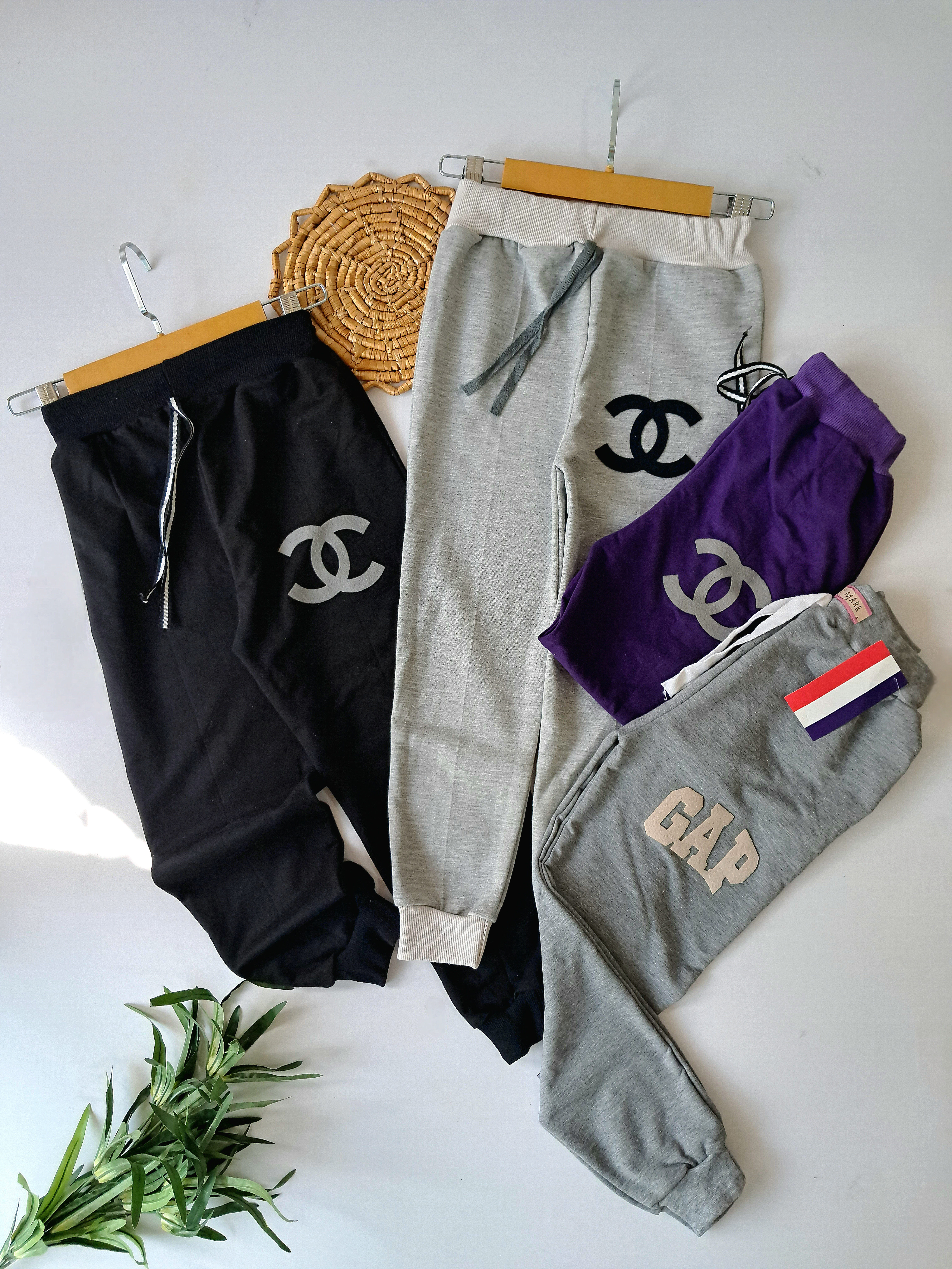 شلوار تک پنبه‌ای بچگانه